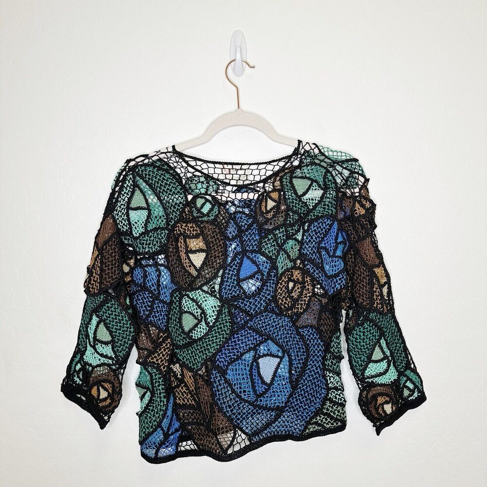 Lim’s 1980's Vintage Hand Crocheted Cotton Abstract Floral Top Small Green Blue